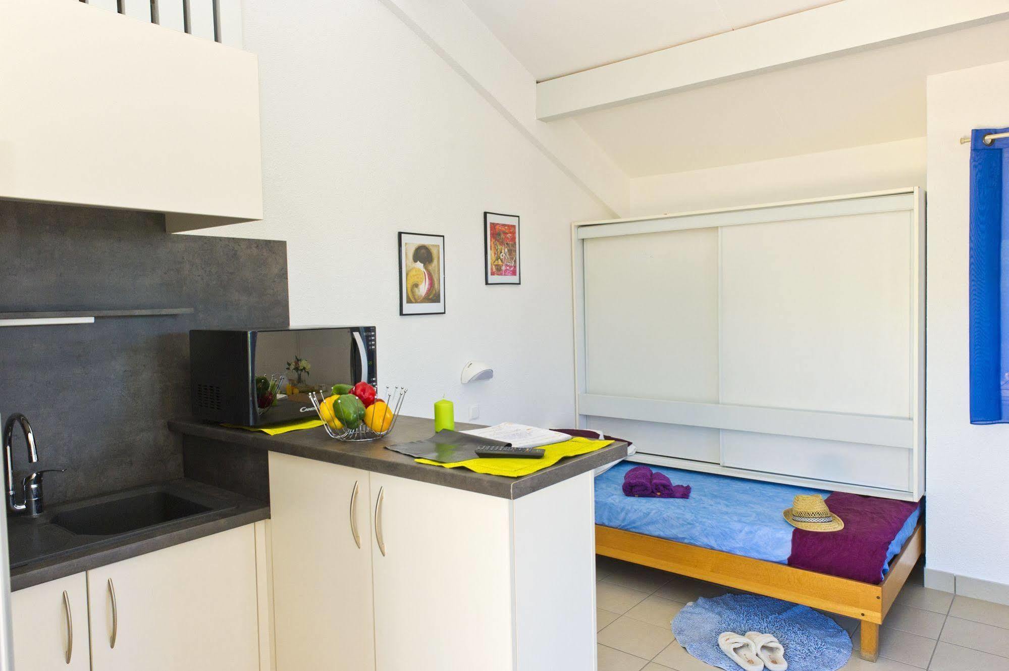 Azureva Le Grau Du Roi Aparthotel Bagian luar foto